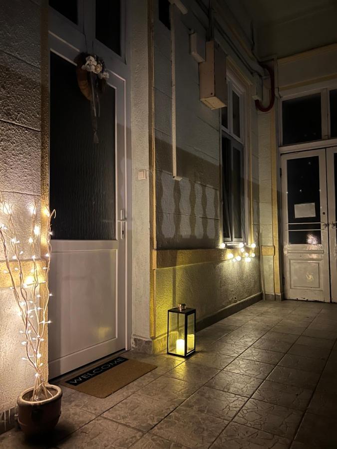 Ricky Apartment Budapest Esterno foto
