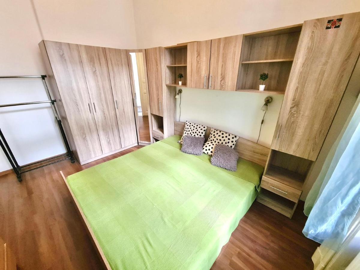 Ricky Apartment Budapest Esterno foto